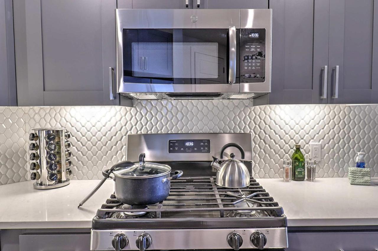 Apartamento Walk Score 81-shopping District-king Bed-parking G3047